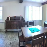 Casa Carmina: Casa Pequenos Grupos En El Corazon De Galicia