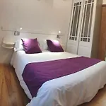Casa Carmina: Casa Pequenos Grupos En El Corazon De Galicia *