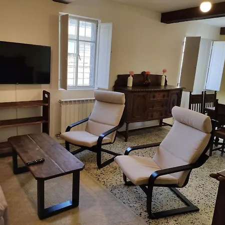 Casa Carmina: Casa Pequenos Grupos En El Corazon De Galicia Vakantiehuis *