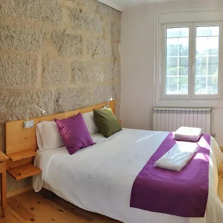 Casa Carmina: Casa Pequenos Grupos En El Corazon De Galicia *