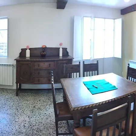 Casa Carmina: Casa Pequenos Grupos En El Corazon De Galicia