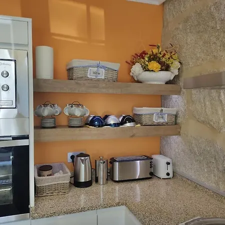 Vakantiehuis Casa Carmina: Casa Pequenos Grupos En El Corazon De Galicia *